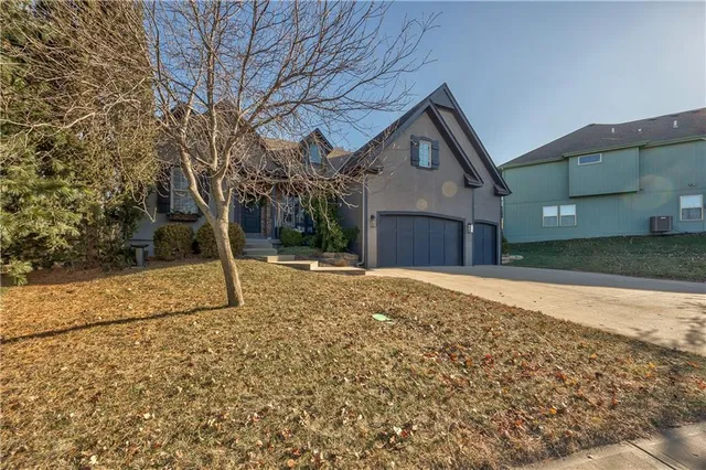 $650,000 | 4941 Noland Road, Shawnee, KS 66216