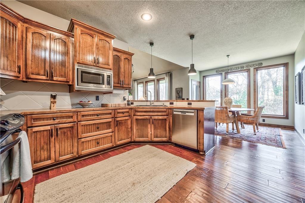 4941 Noland Road Shawnee, KS 66216 - Photo 23 of 42