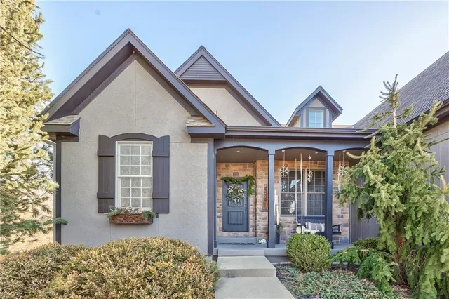 $650,000 | 4941 Noland Road, Shawnee, KS 66216