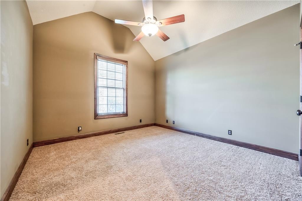 4941 Noland Road Shawnee, KS 66216 - Photo 8 of 42