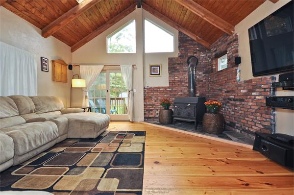 425 Old Post Road Walpole, MA 02081 - Photo 3 of 22 Gallery Image 3