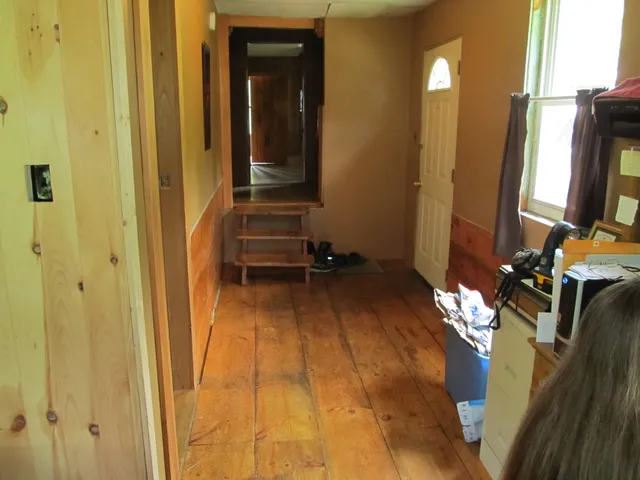 $160,000 | 17 Kingsbury Road, Wellington, ME 04942