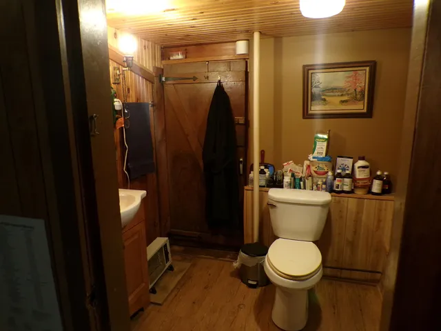 $160,000 | 17 Kingsbury Road, Wellington, ME 04942