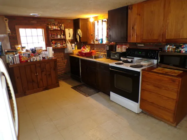 $150,000 | 17 Kingsbury Road, Wellington, ME 04942