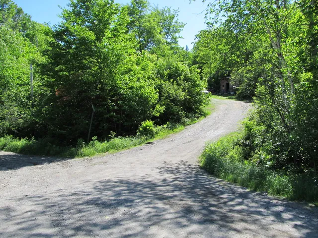 $160,000 | 17 Kingsbury Road, Wellington, ME 04942