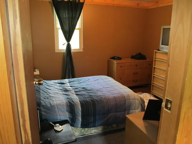 $160,000 | 17 Kingsbury Road, Wellington, ME 04942