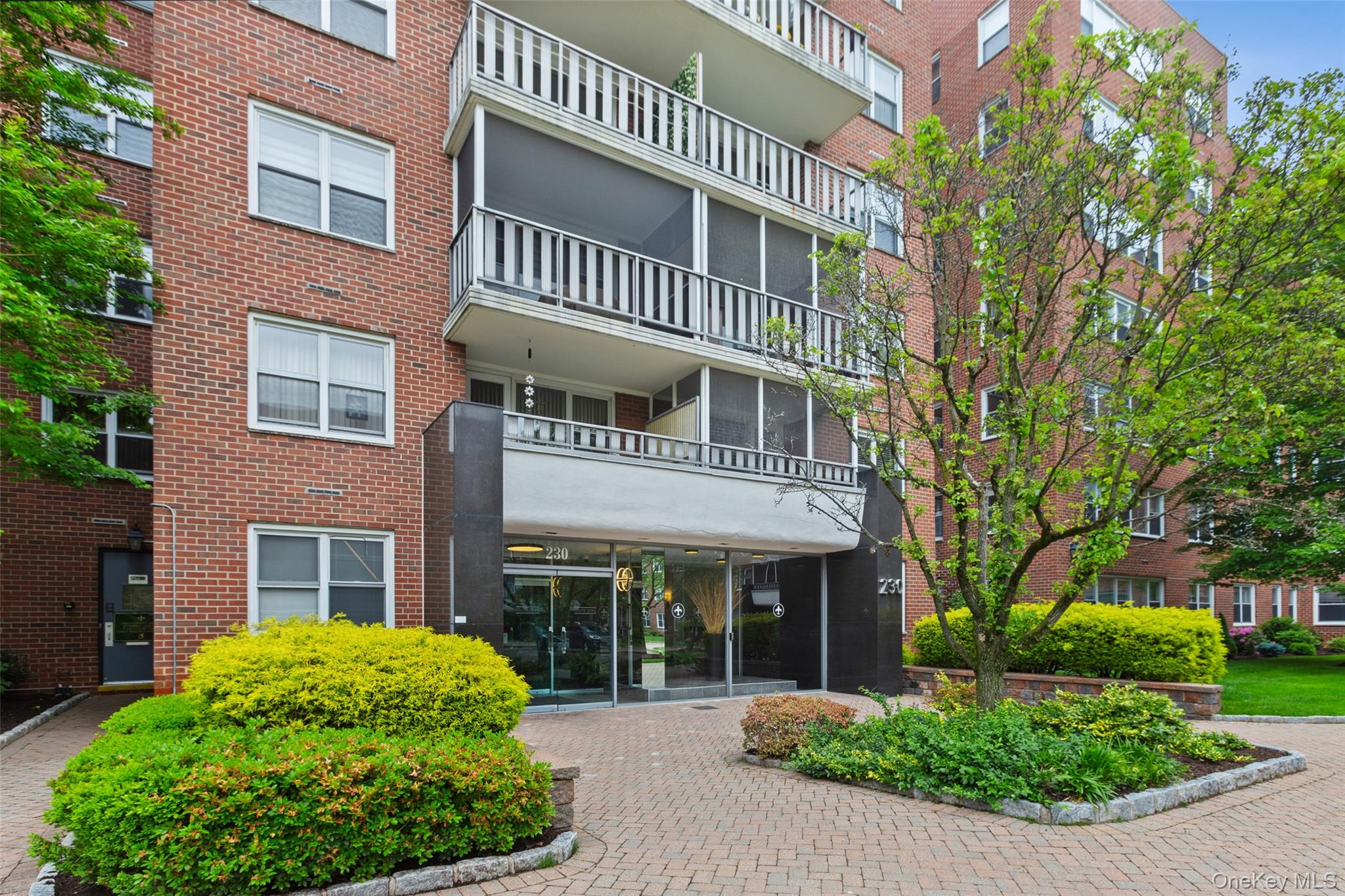 230 Garth Road, Unit 7B1 Scarsdale, NY 10583 - Photo 18 of 24 Exterior Building/Entry