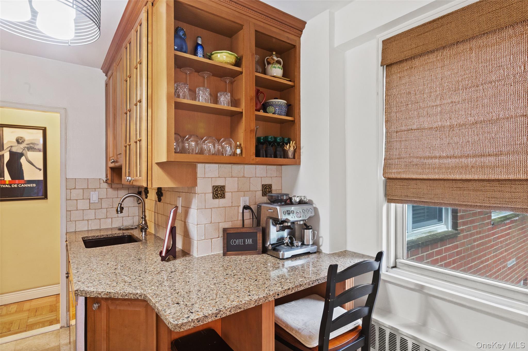 230 Garth Road, Unit 7B1 Scarsdale, NY 10583 - Photo 8 of 24 Kitchen - Eat-In Area