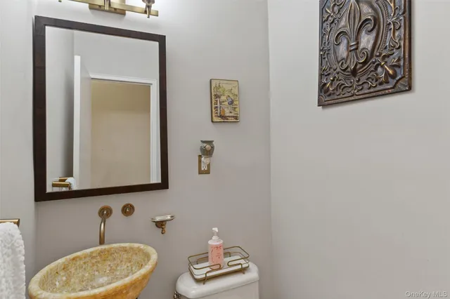 $329,000 | 230 Garth Road, Unit 7B1, Scarsdale, NY 10583