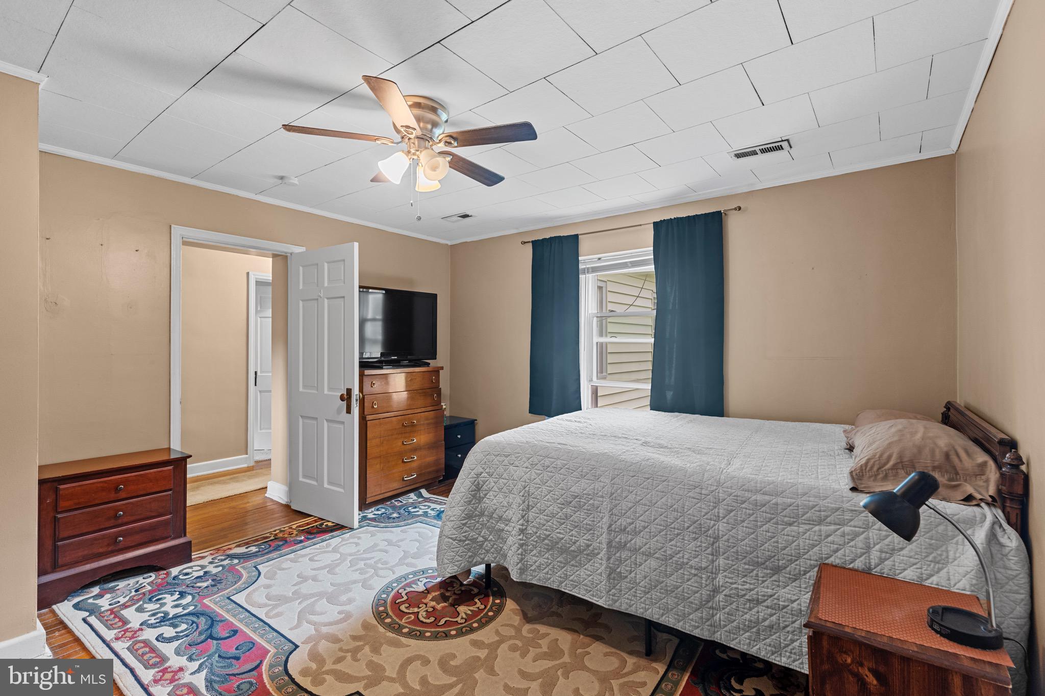 9214 Frederick Road Ellicott City, MD 21042 - Photo 21 of 41