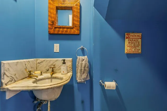 $1,100,000 | 40 Stonybrook Road, Cape Elizabeth, ME 04107