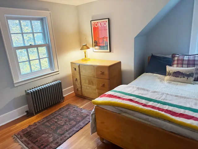 $1,100,000 | 40 Stonybrook Road, Cape Elizabeth, ME 04107