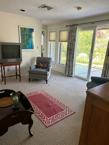 $499,900 | 190 Chase Way, Manchester, NH 03104