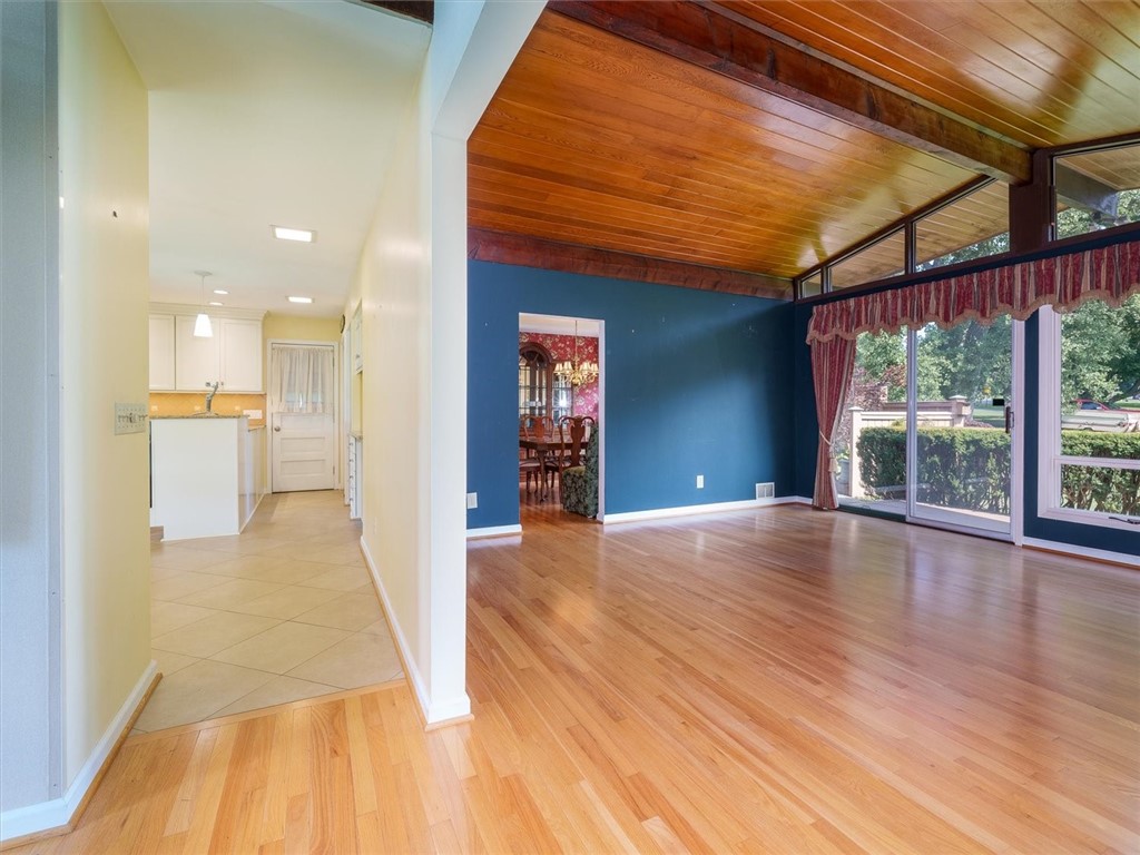 144 Bowen Road Chili, NY 14546 - Photo 4 of 39