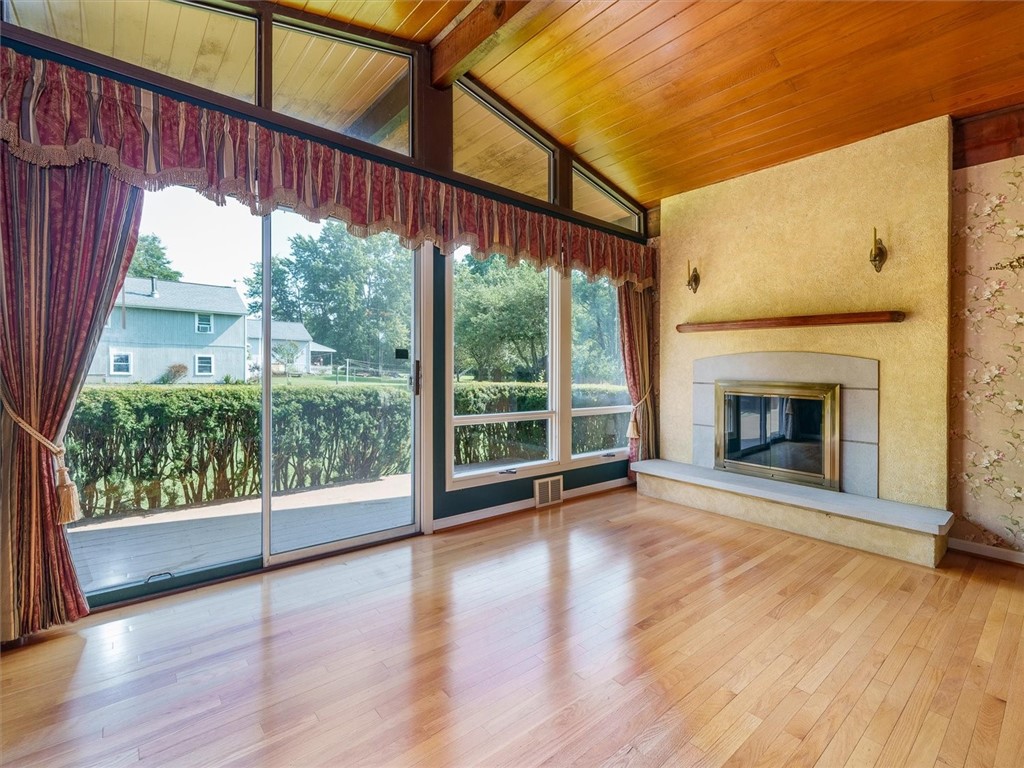 144 Bowen Road Chili, NY 14546 - Photo 8 of 39