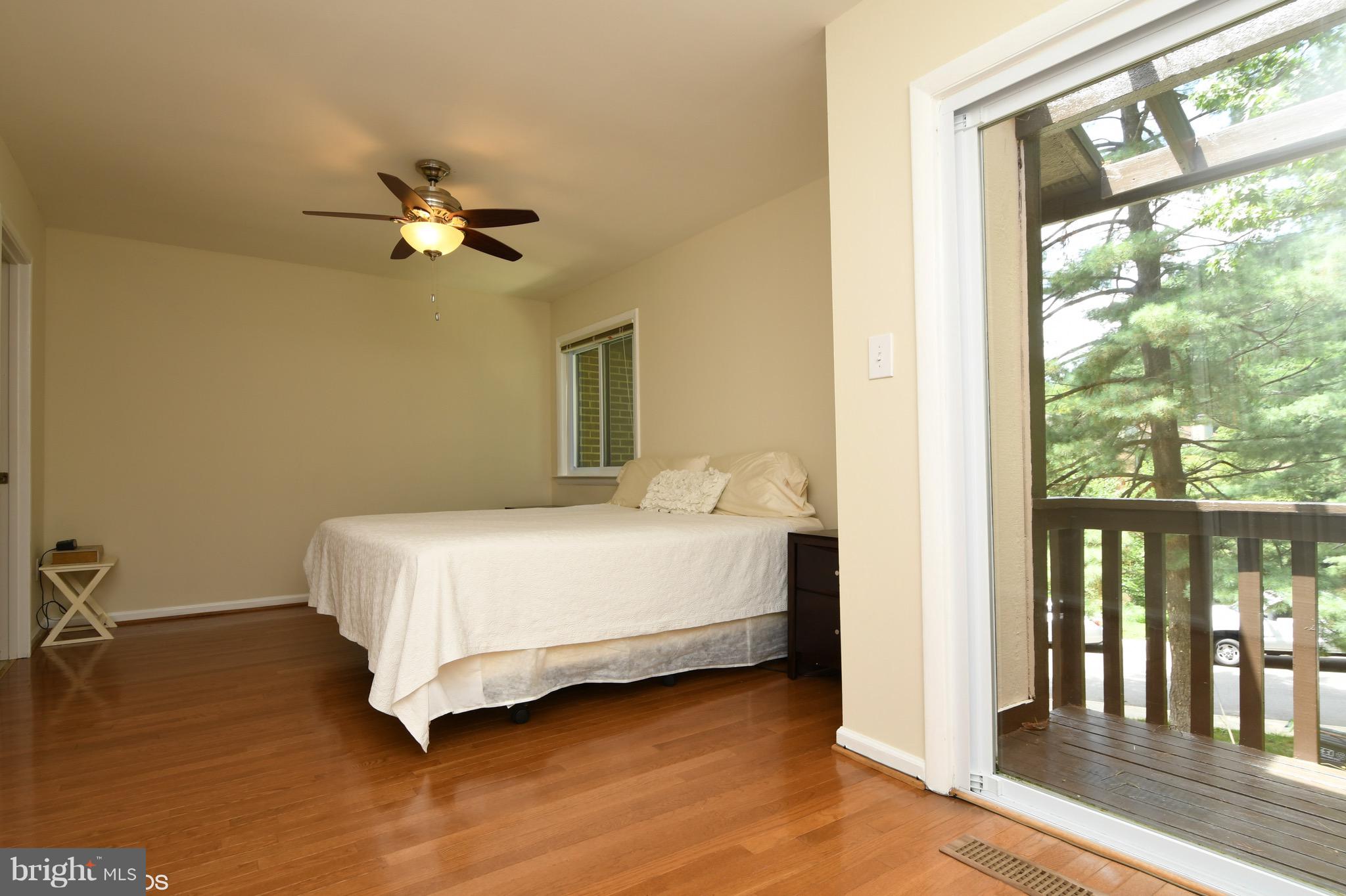 2103 Glencourse Lane Reston, VA 20191 - Photo 18 of 31 Spacious Master Bedroom with Hardwood Floors