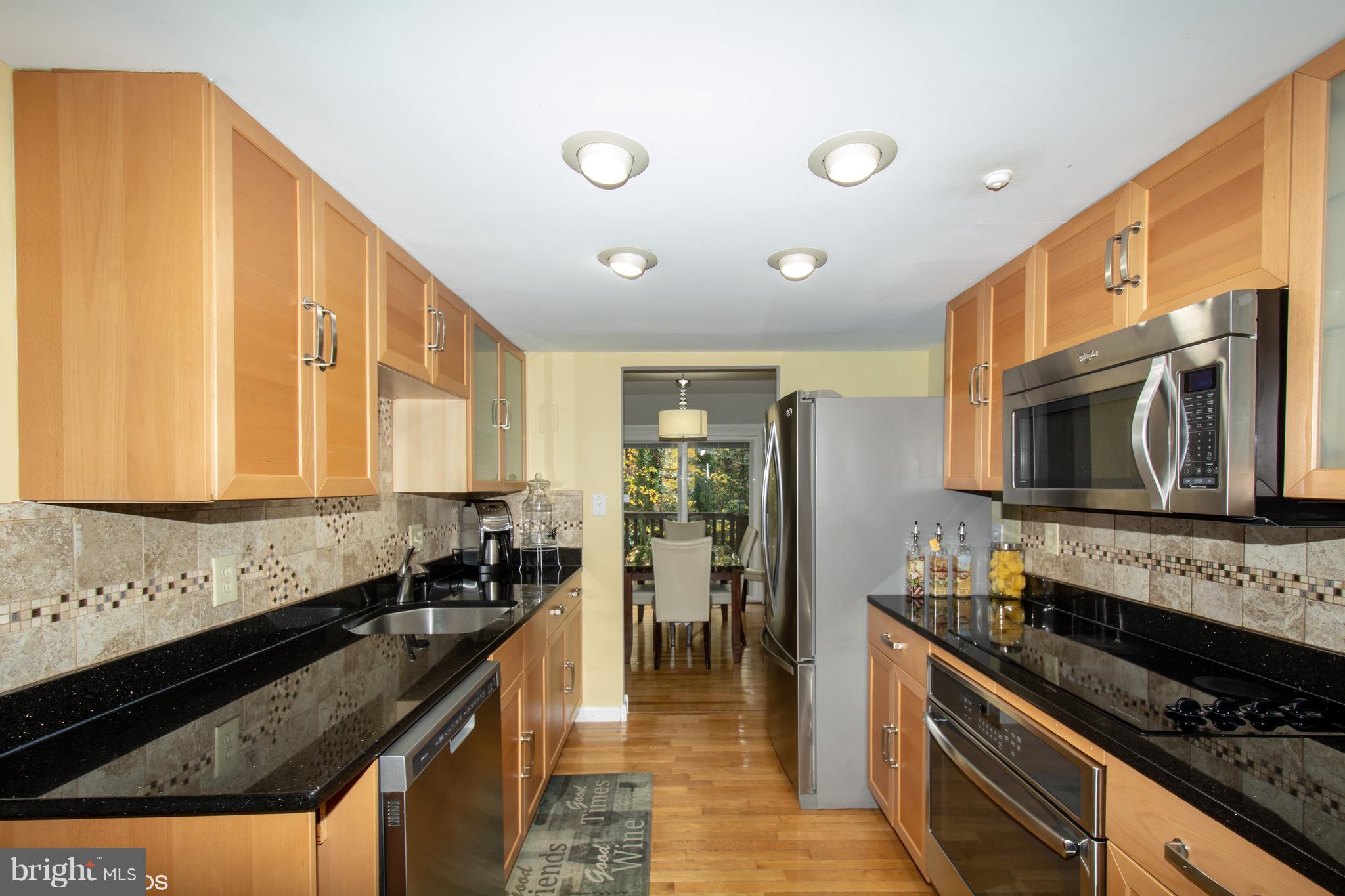 2103 Glencourse Lane Reston, VA 20191 - Photo 7 of 31 Beautifully updated kitchen. European Inspired.