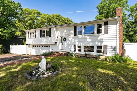 $919,000 | 37 Old Coach Road, Braintree, MA 02184
