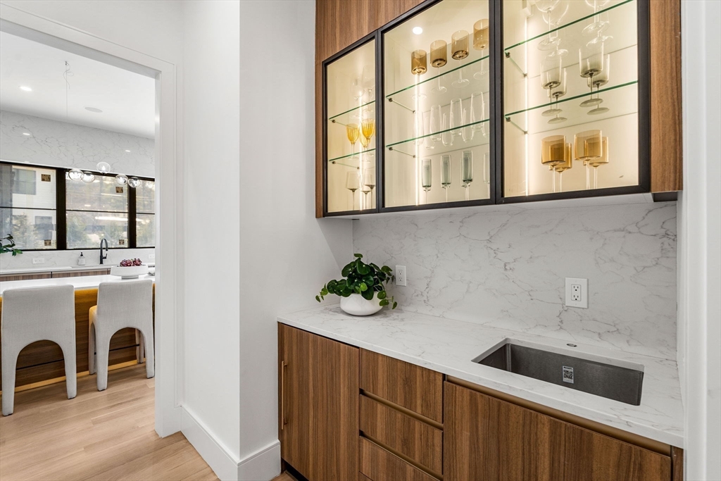 93 Sevland Road Newton, MA 02459 - Photo 10 of 34