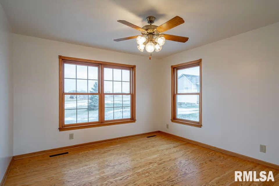 3290 New Era Road Muscatine, IA 52761 - Photo 10 of 24 Gallery Image 10