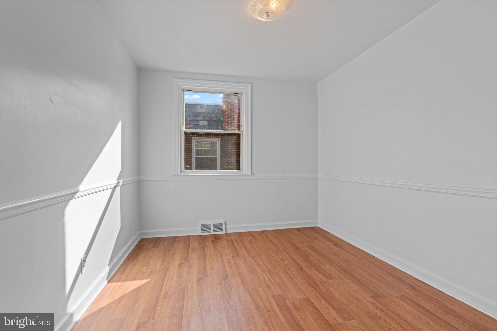 1230 Glenview Street Philadelphia, PA 19111 - Photo 18 of 30