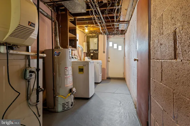 a view of a storage & utility room