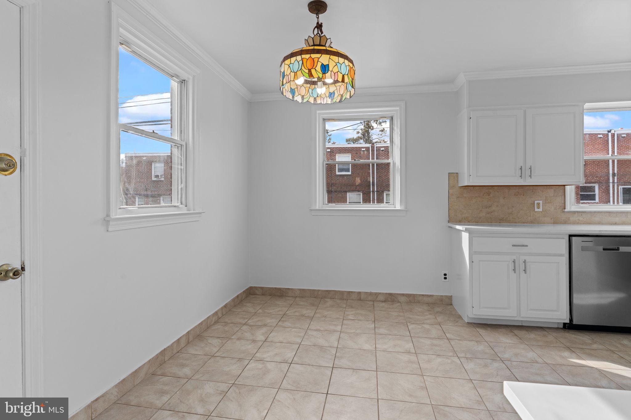 1230 Glenview Street Philadelphia, PA 19111 - Photo 7 of 30