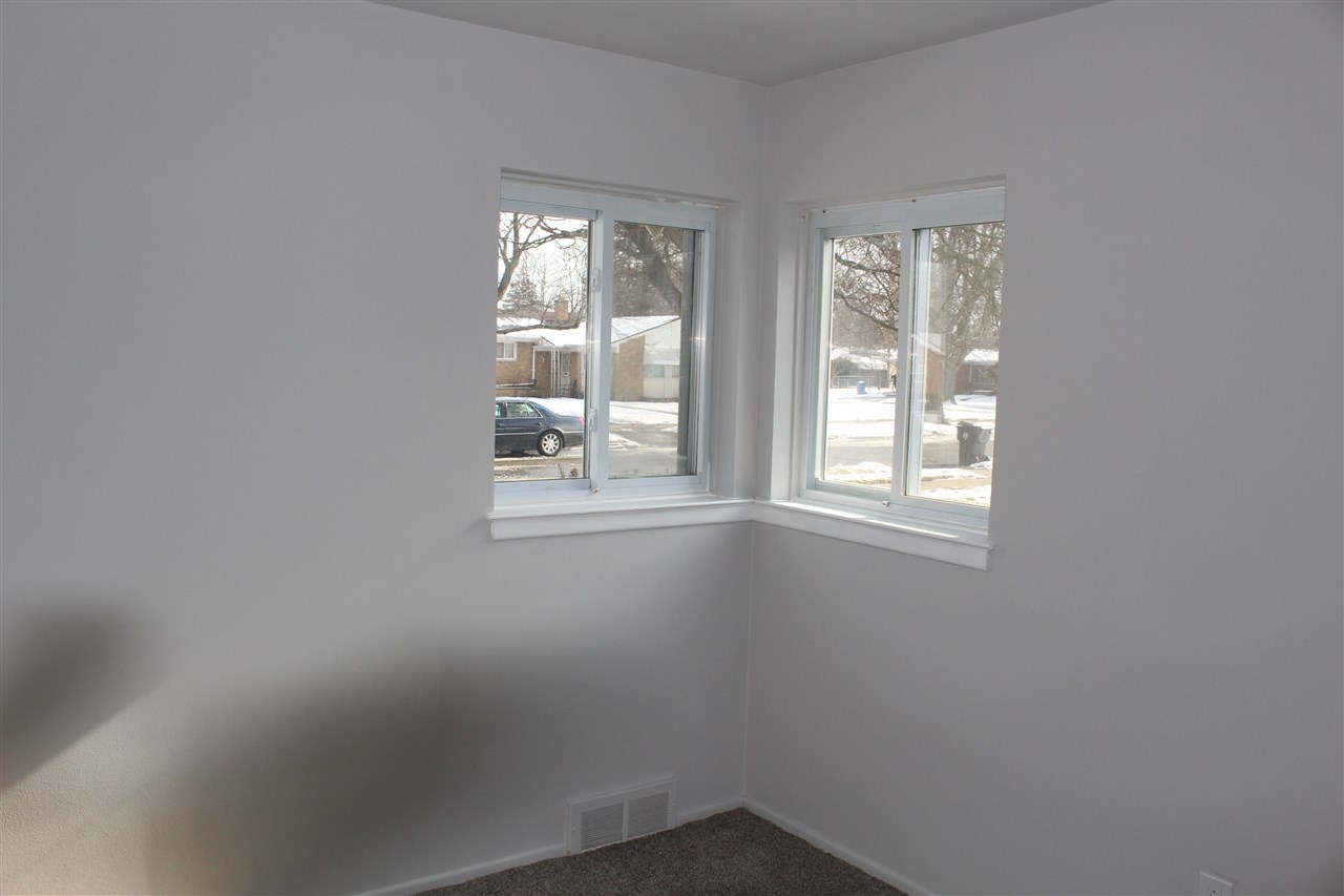 9129 Appleton Avenue Redford, MI 48239 - Photo 14 of 23 50065570-13.JPG