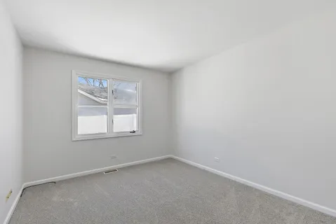 $280,000 | 989 Cove Drive, Unit B, Palatine, IL 60067