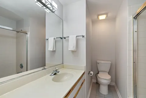 $280,000 | 989 Cove Drive, Unit B, Palatine, IL 60067