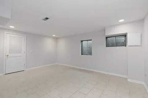 $280,000 | 989 Cove Drive, Unit B, Palatine, IL 60067