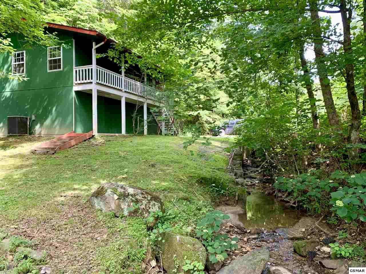 2944 Hatcher Mountain Road Sevierville, TN 37862 - Photo 1 of 20