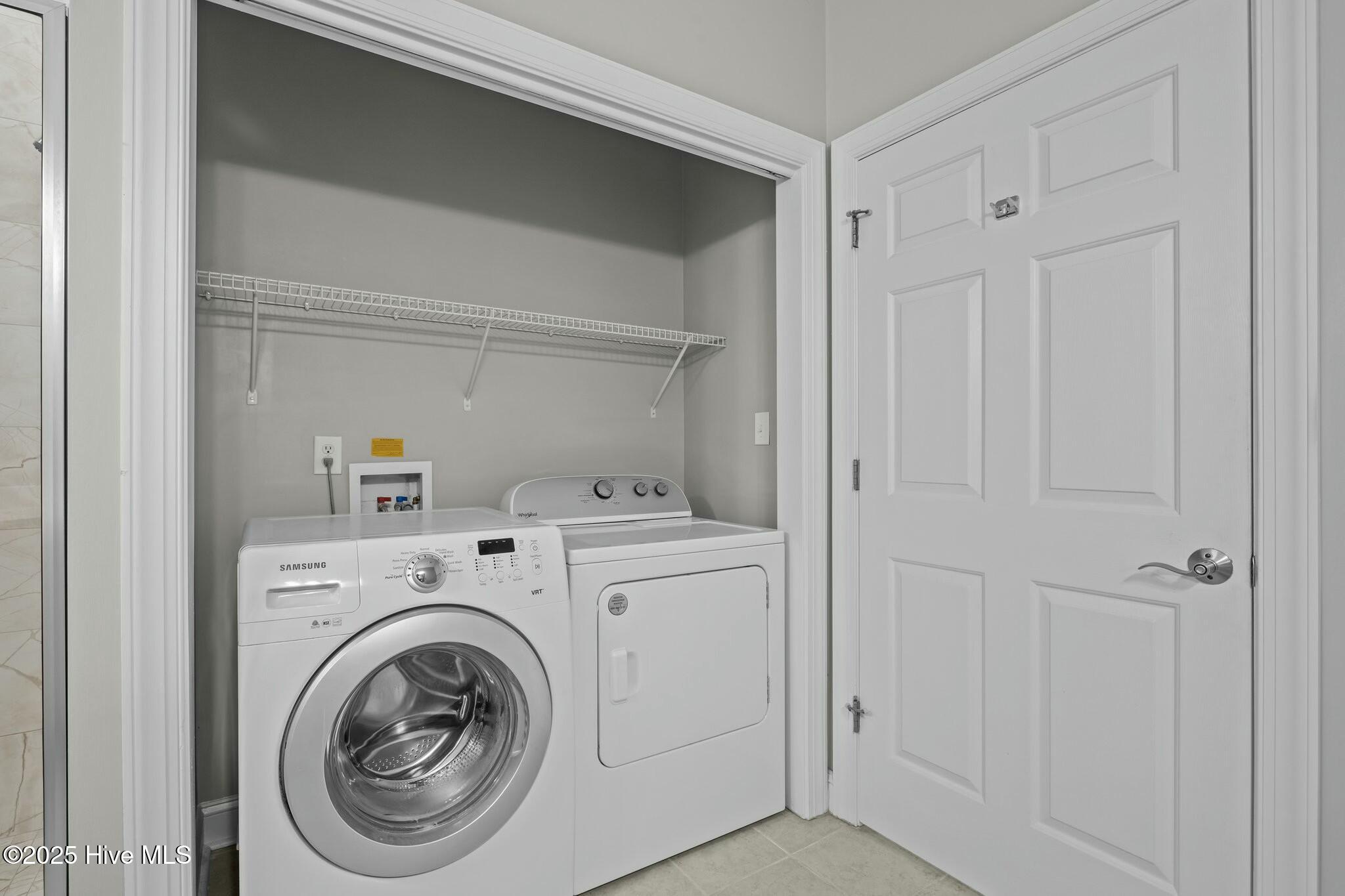 200 Lighthouse Lane, Unit B1 Cedar Point, NC 28584 - Photo 24 of 42 Laundry