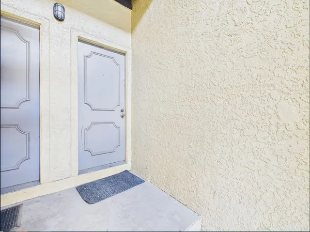 $1,250 | 806 West 24th Street, Unit 126, Austin, TX 78705