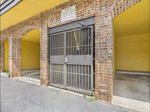 $1,250 | 806 West 24th Street, Unit 126, Austin, TX 78705