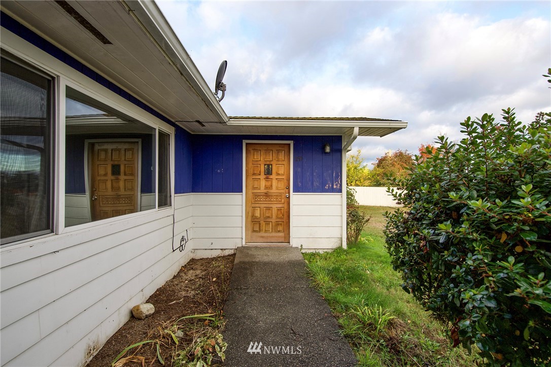 190 Roupe Road Sequim, WA 98382 - Photo 2 of 20 a view of entrance of the house