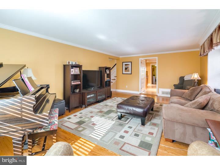 210 Heritage Road Cherry Hill, NJ 08034 - Photo 3 of 25
