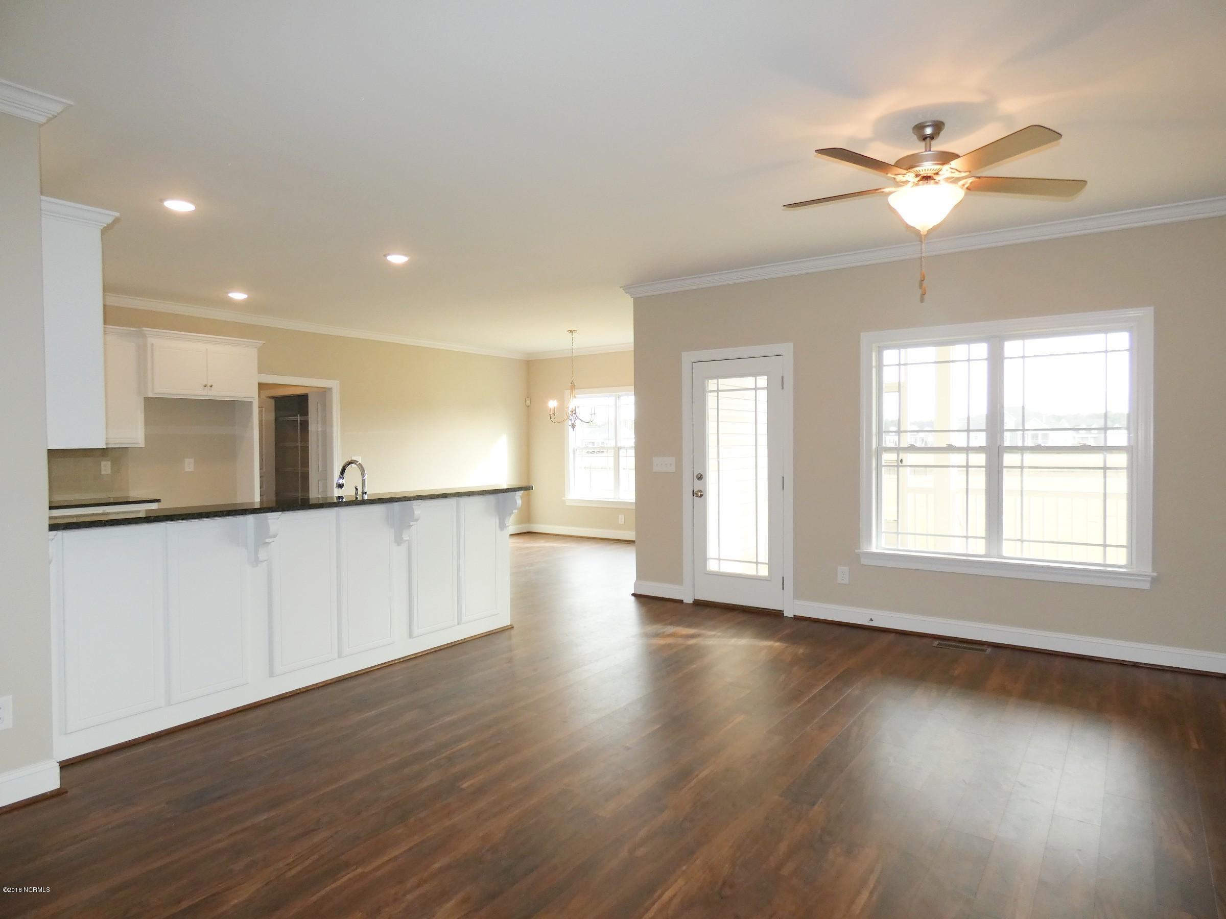 7185 Bitterroot Road Rocky Mount, NC 27803 - Photo 6 of 28 7185 Bitterroot Living (2)