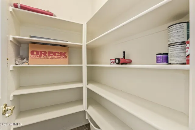 a view of utility room