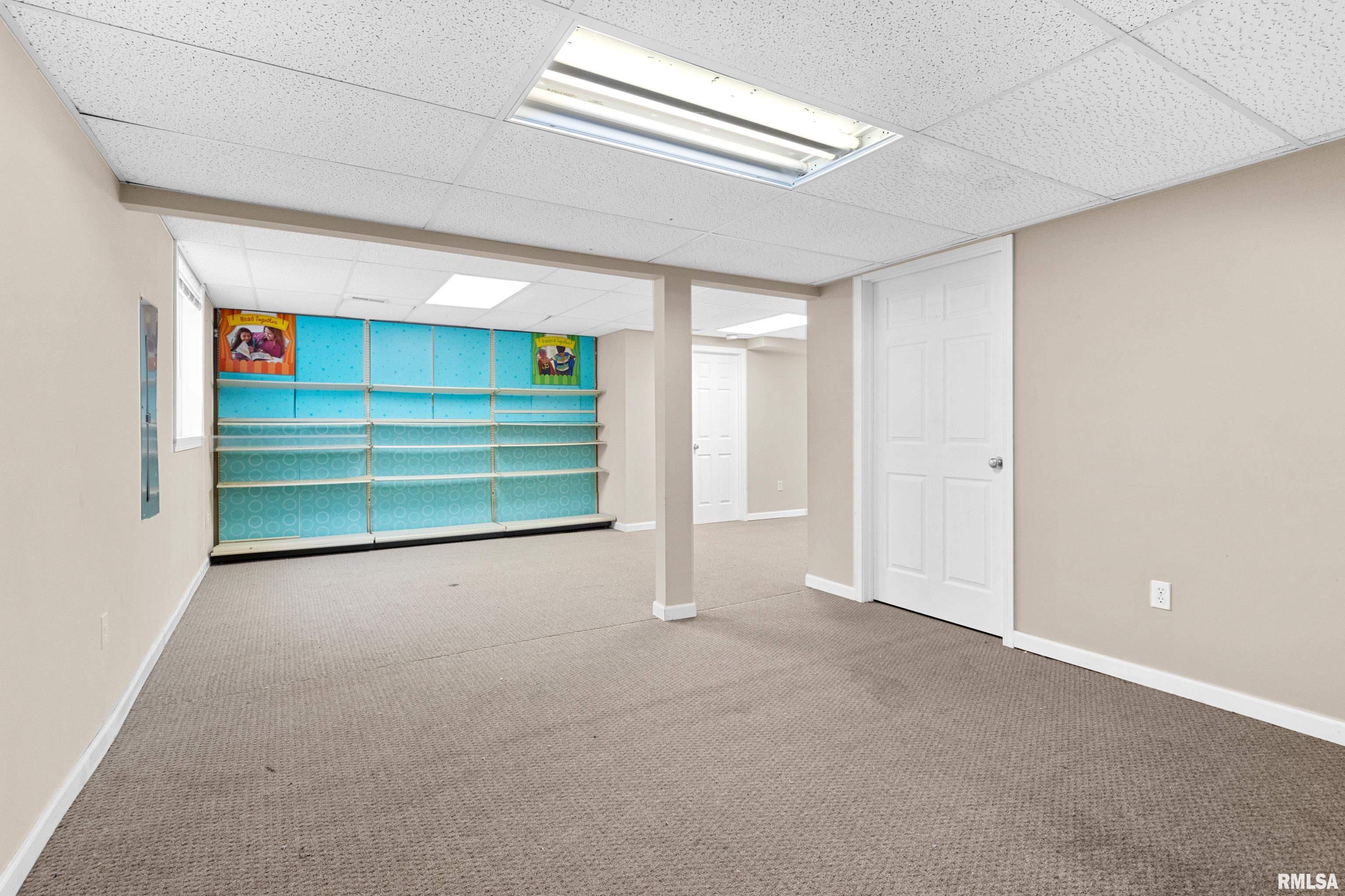 1618 West Geneva Road Peoria, IL 61615 - Photo 31 of 44 Gallery Image 31