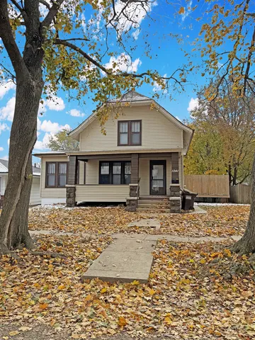 $135,000 | 1241 West Pleasant Street, Freeport, IL 61032