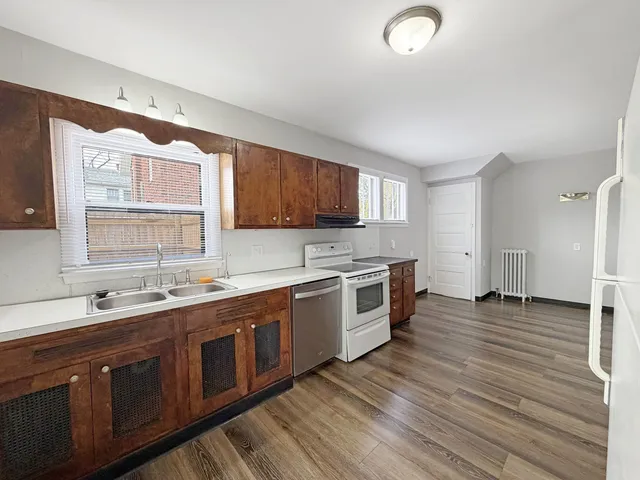 $135,000 | 1241 West Pleasant Street, Freeport, IL 61032