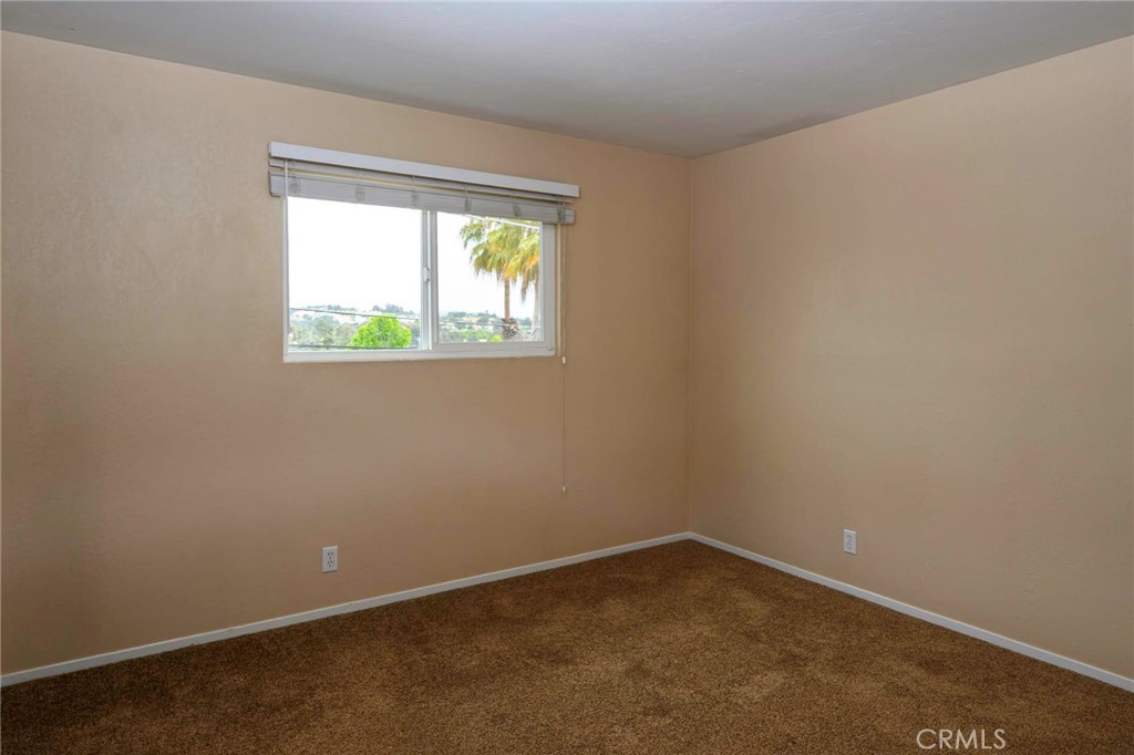 171 Brisco Road, Unit 8 Arroyo Grande, CA 93420 - Photo 13 of 23 an empty room with a window