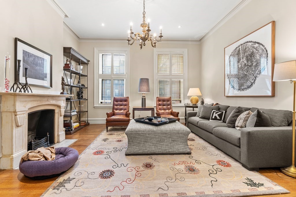 427 Beacon Street Boston, MA 02115 - Photo 2 of 25