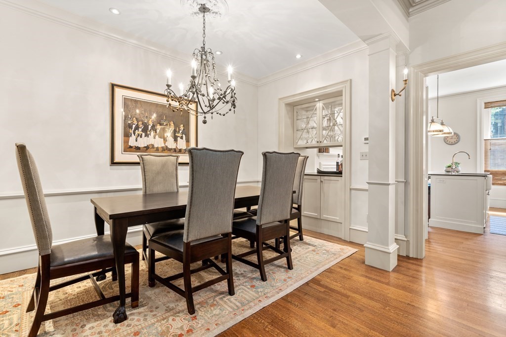 427 Beacon Street Boston, MA 02115 - Photo 3 of 25