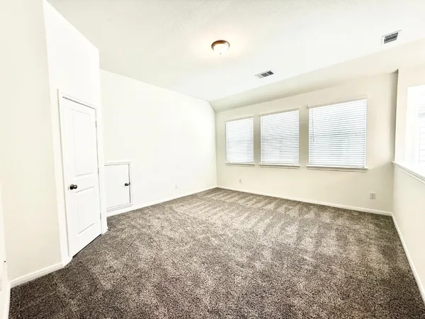 $2,350 | 620 Silver Pear Court, Montgomery, TX 77316