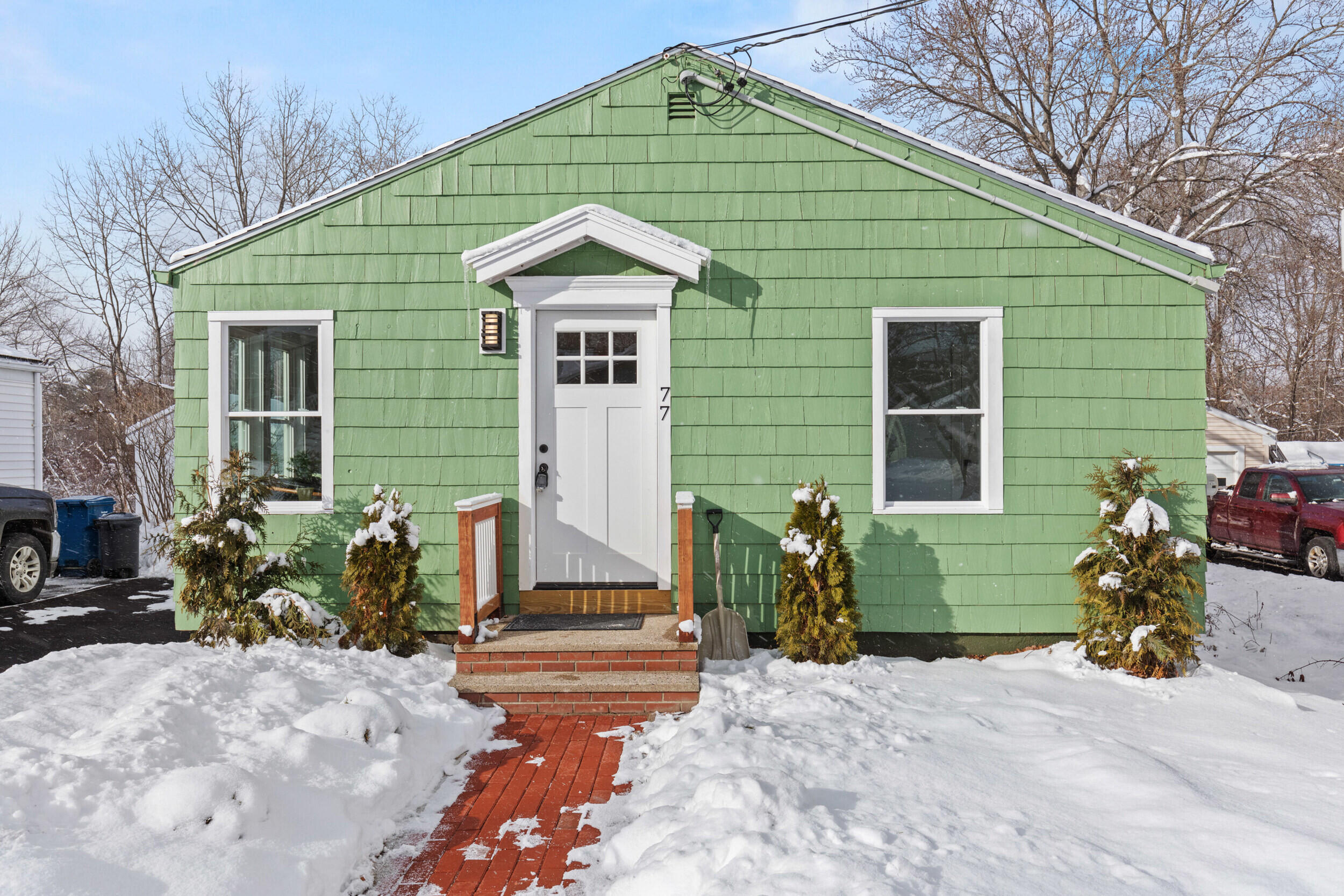 77 Edgewood Avenue Portland, ME 04103 - Photo 1 of 31 77 edgewood ave, portland_24