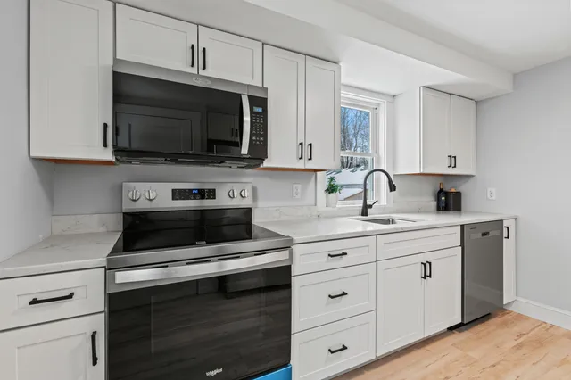 $419,900 | 77 Edgewood Avenue, Portland, ME 04103