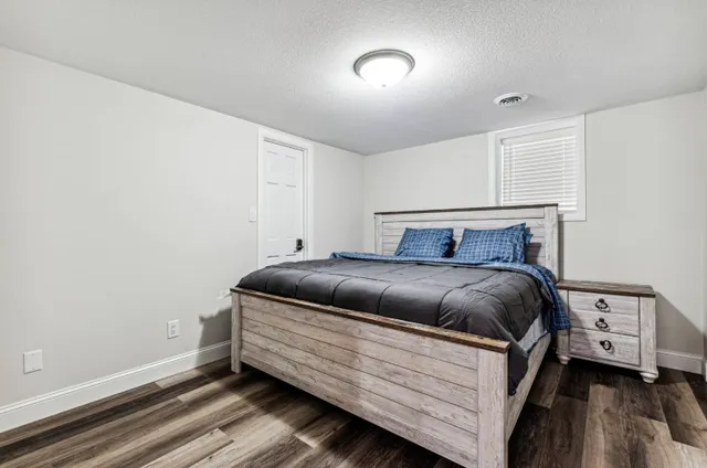 $3,900 | 6226 5th Avenue South, Richfield, MN 55423