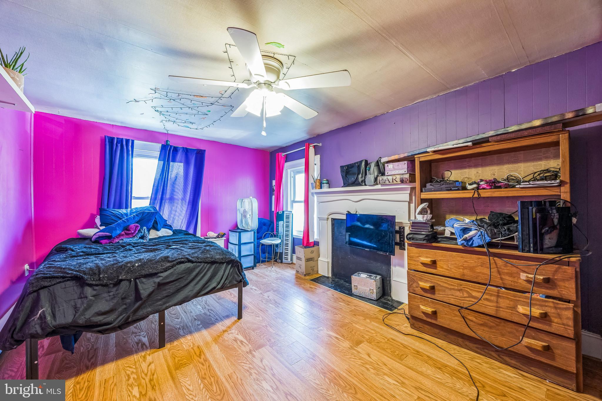 221 Kite Hollow Road Stanley, VA 22851 - Photo 22 of 33 Vibrant room with playful pink accents.